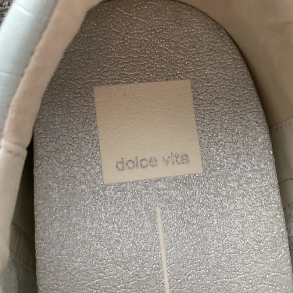 Dolce Vita Women's Zina 360 Lace-Up Sneakers, size 10 - Picture 2 of 13